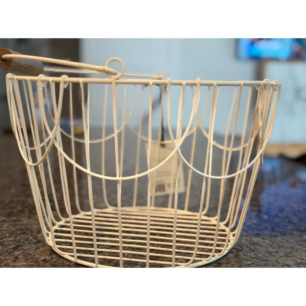 Hearth‎ & Hand Magnolia Cream Wire Basket Wood Handle Scalloped 324018867 NEW